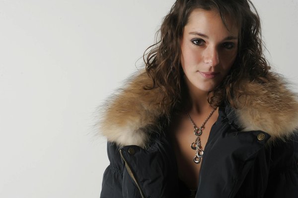 Boucles d'oreilles : conseils pour les choisir en fonction de votre visage