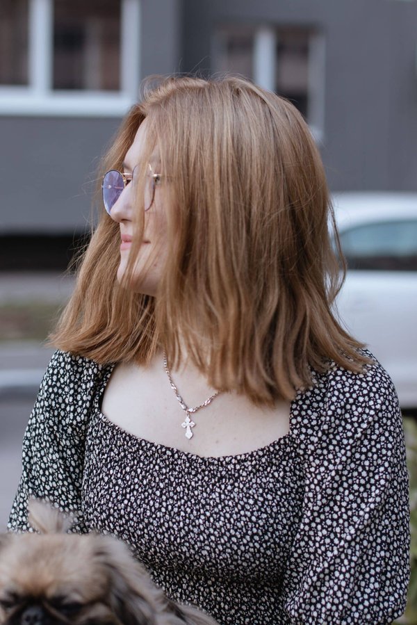 Colliers croix : des accessoires de mode intemporels pour tous les styles