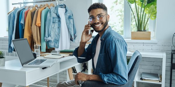 Acheter sur une boutique de mode en ligne : comment savoir que c'est fiable ?