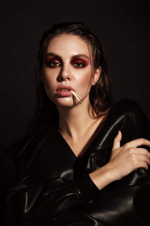 Quelle est la meilleure manière de porter un cache-oreille ?