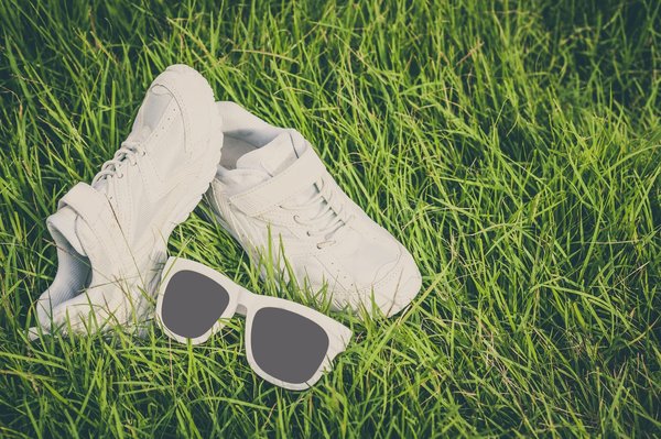 4 accessoires inspirés des sneakers pour rehausser vos looks !