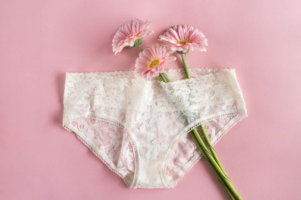 Quels sont les avantages des matériaux naturels dans la lingerie féminine ?