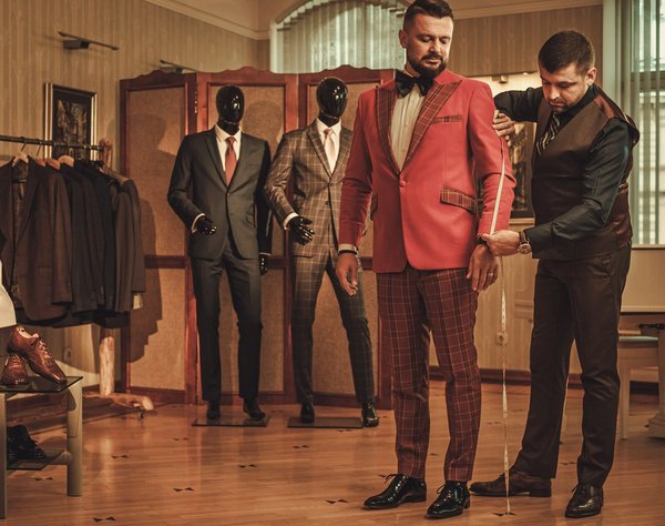 Élégance intemporelle : Les meilleurs tailleurs de costumes sur mesure à Paris